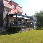Hotel Logis Restaurant & La Rochette Labaroche