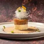 Hotel Logis Restaurant & La Rochette 3*