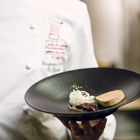 호텔 Logis Restaurant & La Rochette