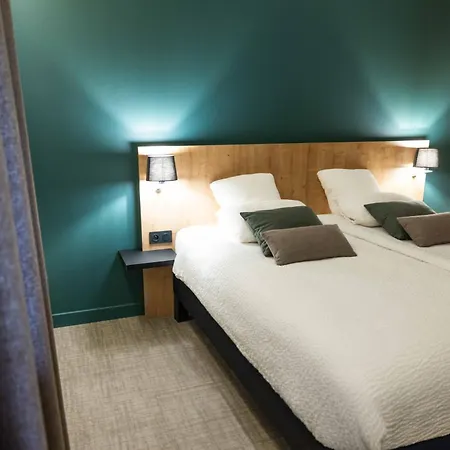 Logis Restaurant & La Rochette ラバロッシュ