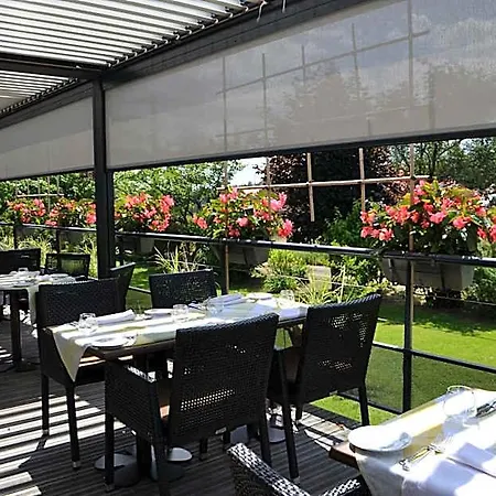 Hotel Logis Restaurant & La Rochette