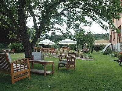 ホテル Logis Restaurant & La Rochette