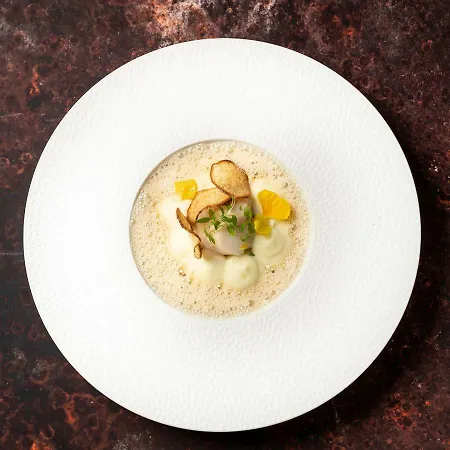 Logis Restaurant & La Rochette 3* ラバロッシュ