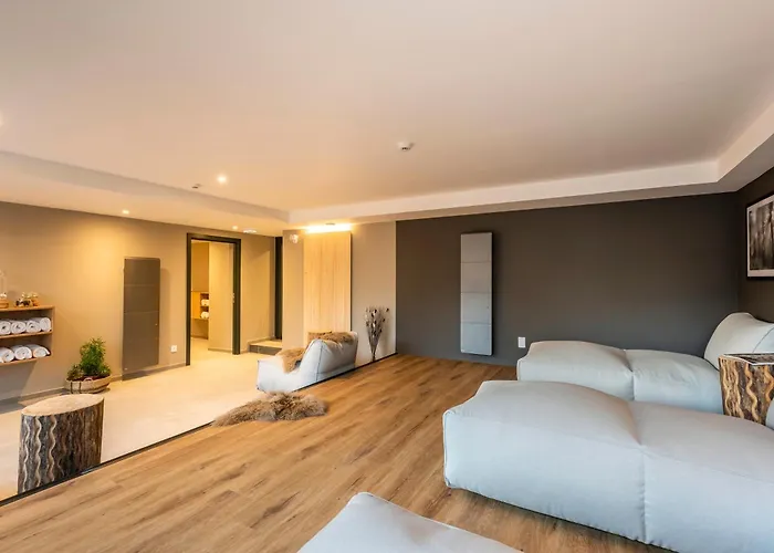 Logis Restaurant & La Rochette Hotel