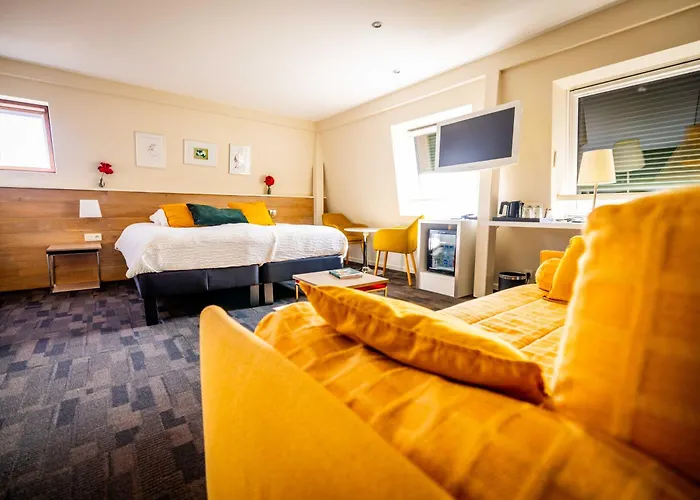 Logis Restaurant & La Rochette 3*