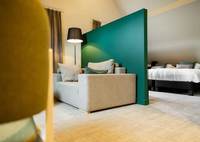 Logis Restaurant & La Rochette 3*