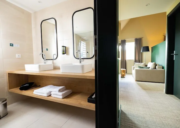 Logis Restaurant & La Rochette Labaroche